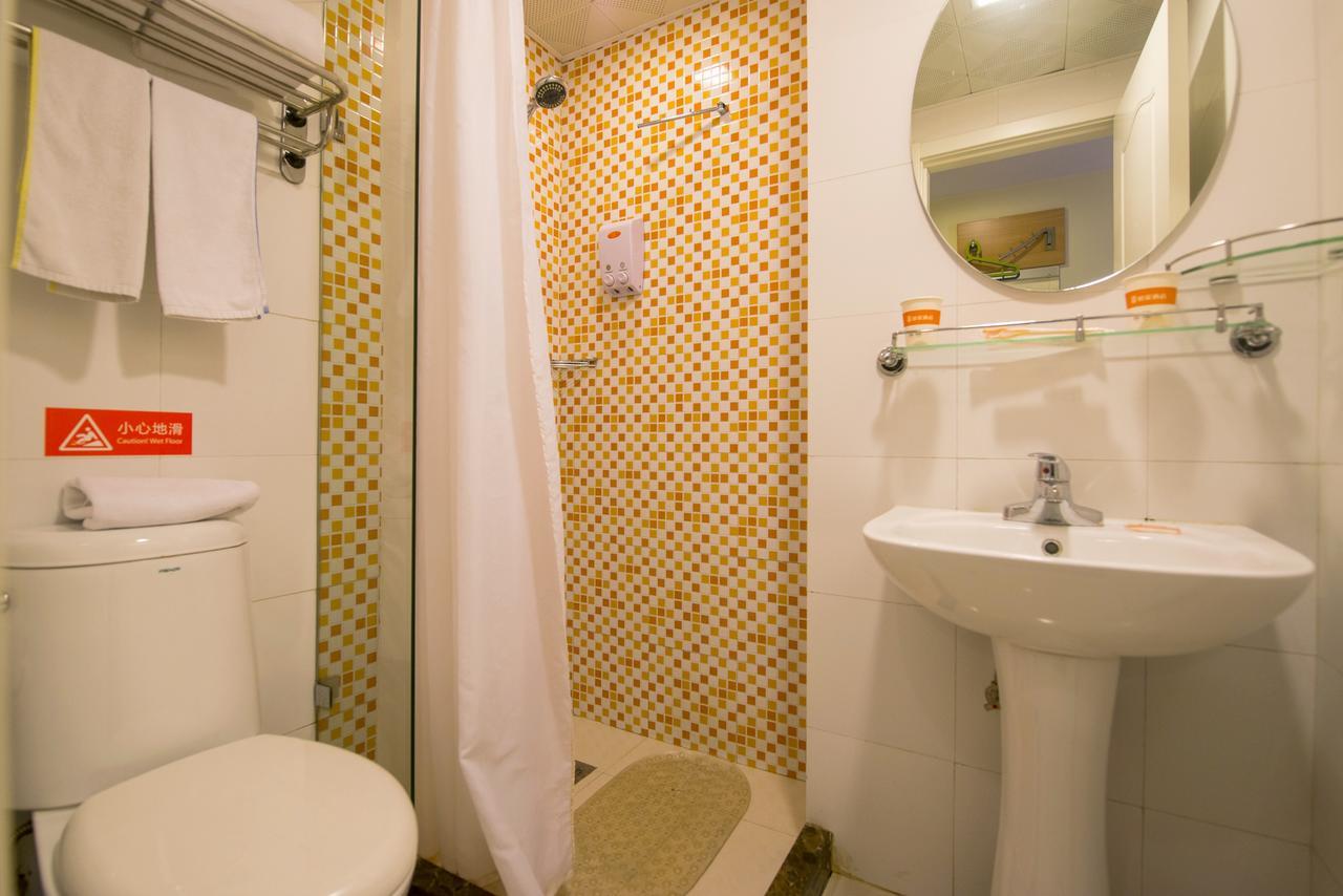 Home Inn Dalian Development Zone Light Railway Station Ngoại thất bức ảnh